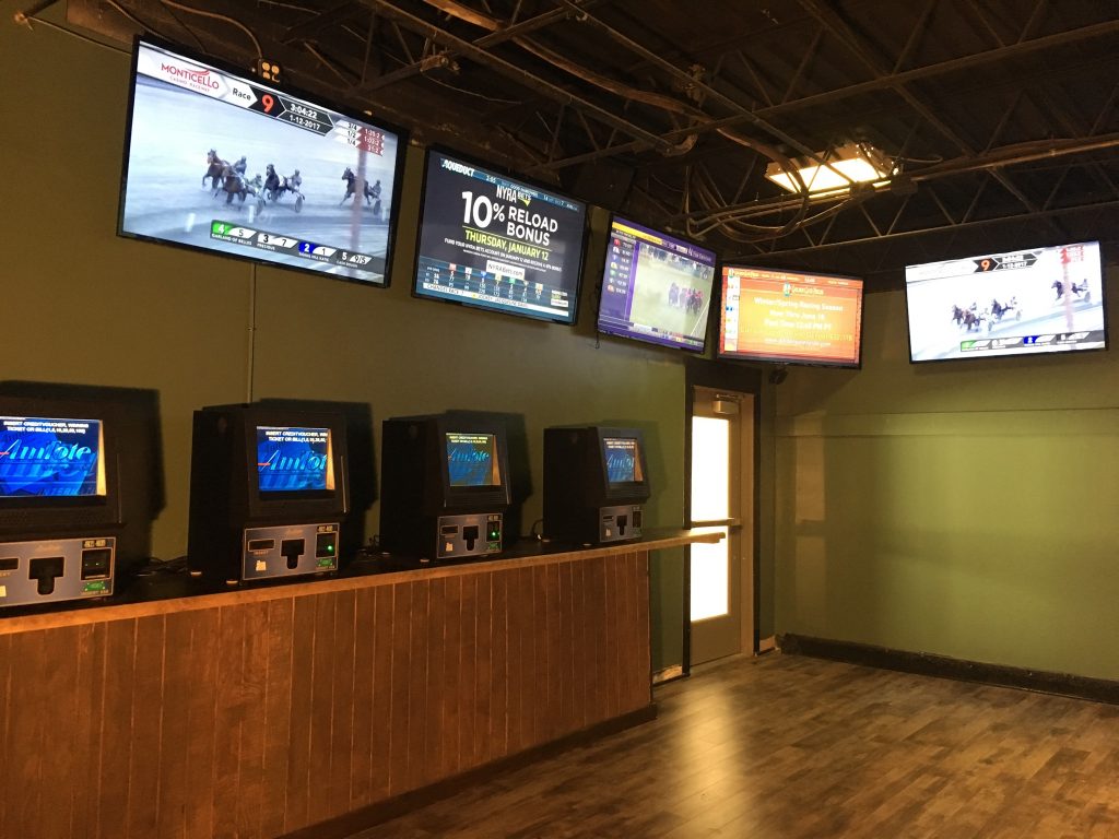 Ponies & Pints has a horseplayers exclusive room (shown here) and other areas where sports and horse races are shown together.